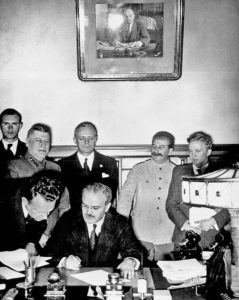 Molotov, Ribbentrop i Staljin