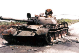 Destroyed_tank_on_the_road_to_Drnis_1