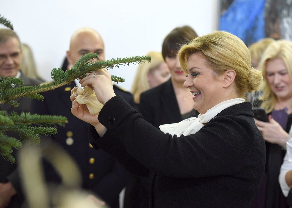 Ured predsjednice Kolinda Grabar Kitarovic 4 prosinca 2015007