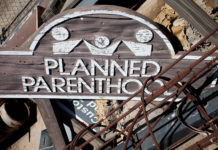Planned Parenthood zaradio prošle godine 1,6 milijardi na pobačajima i postao 2. najveći dobavljač trans hormona