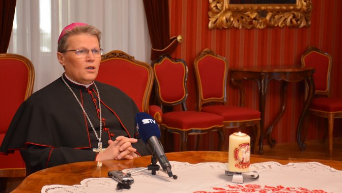 nadbiskup Đuro Hranić
