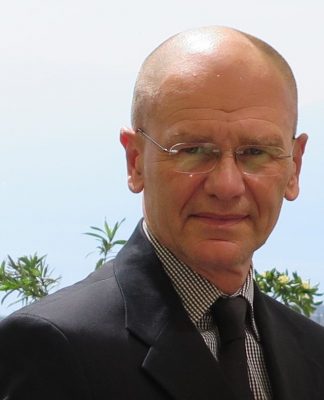 Hlača