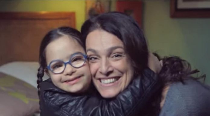 dijete s downovim sindromom i mama