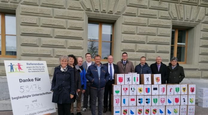 Einreichung-Referendum-Nein-Ehe-fuer-alle_2021-04-12