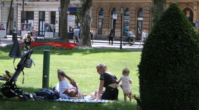 sunčano i vruće