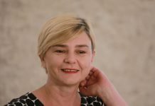 'Buduća premijerka' iz Možemo: Sandra Benčić pravo je diplomirala 2014. godine, u 36. godini života