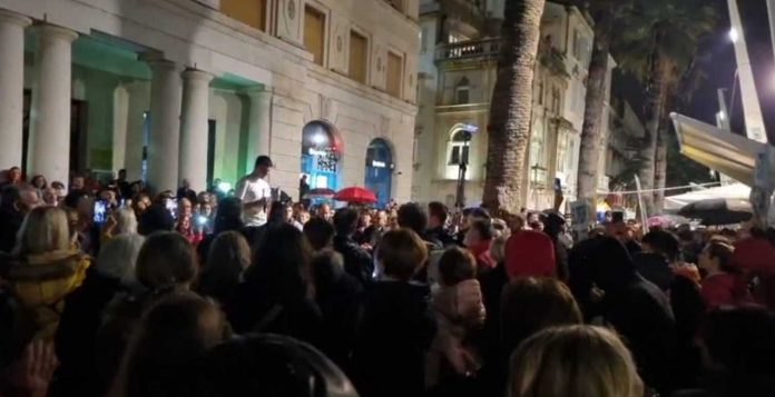 Prosvjed u Splitu zbog uvođenja COVID potvrda