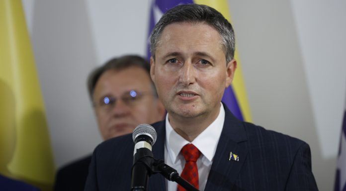 Denis Bećirović