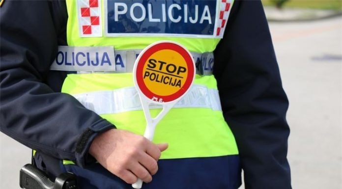 policija blicanje