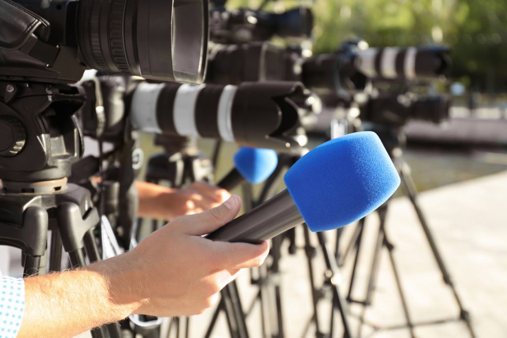 Mainstream mediji