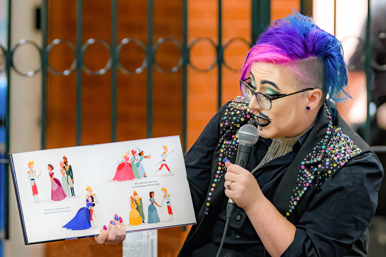 Vrhovni sud SAD-a staje uz roditelje koji ne žele LGBT slikovnice u školama  – narod.hr