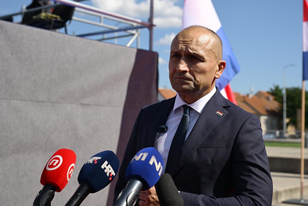 Anušić