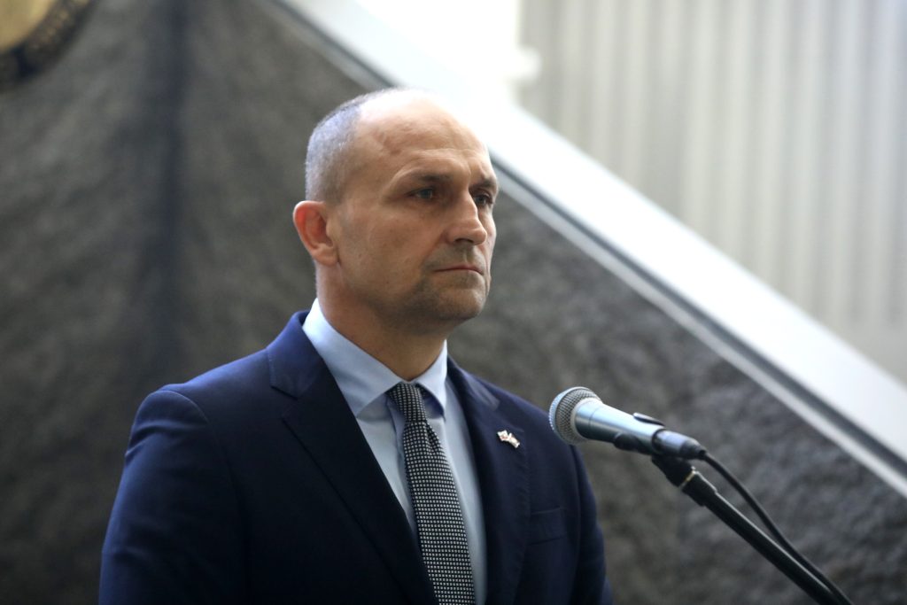 anušić